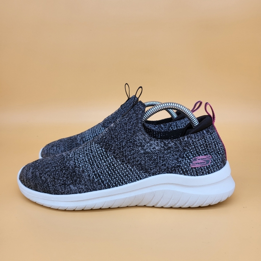 Skechers Slip On Sneaker Ultraflex Women's Running Shoes Size 9